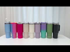 Auto-Reisebecher im Freien